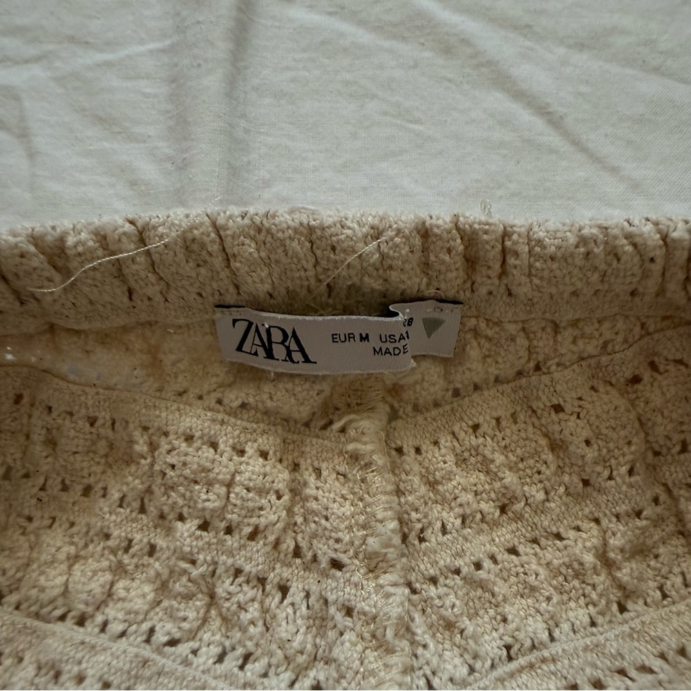 Zara Lacey Eyelet Ruffle Bloomers - Picture 4 of 5
